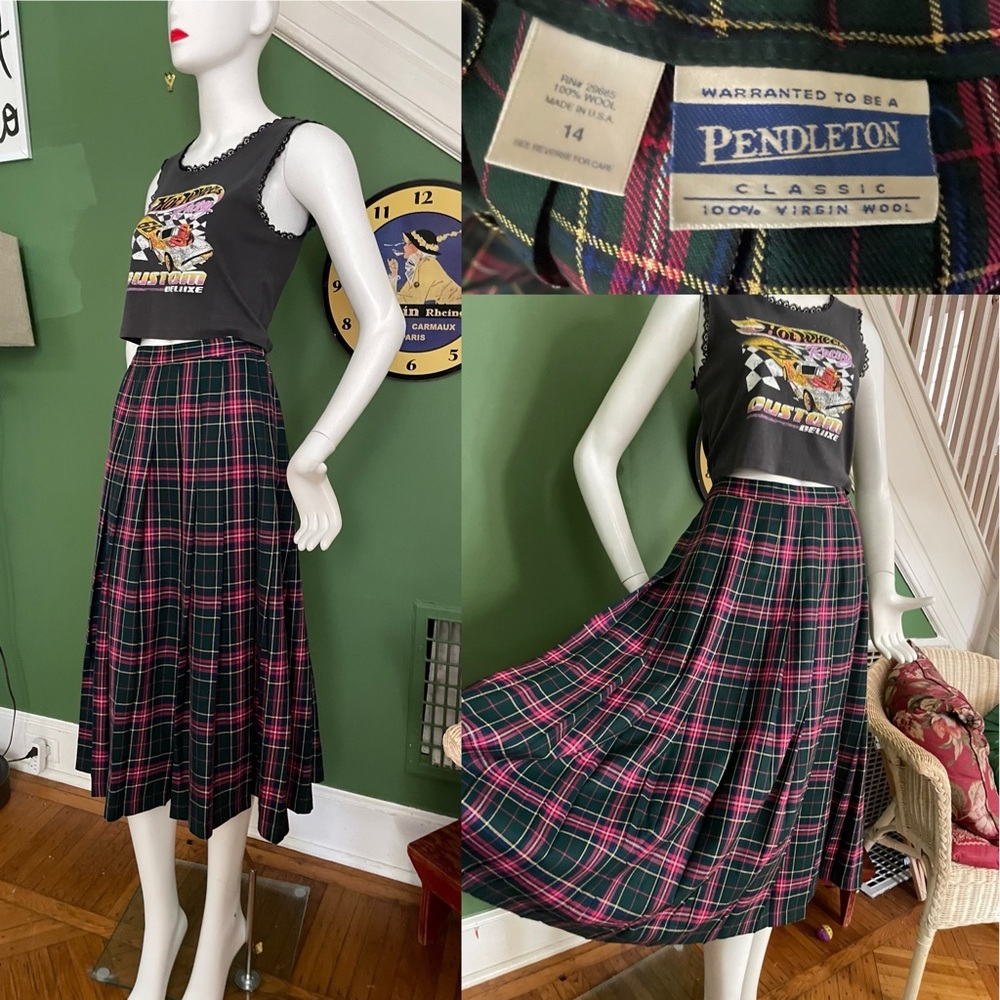Vintage wool accordian maxi skirt . Plaid 100% wool. USA made by Pendleton 14